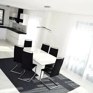 Am Riedweg Apartment
