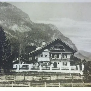 בית הארחה Gaestehaus Hohe Tannen, גרמיש-פרטנקירכן